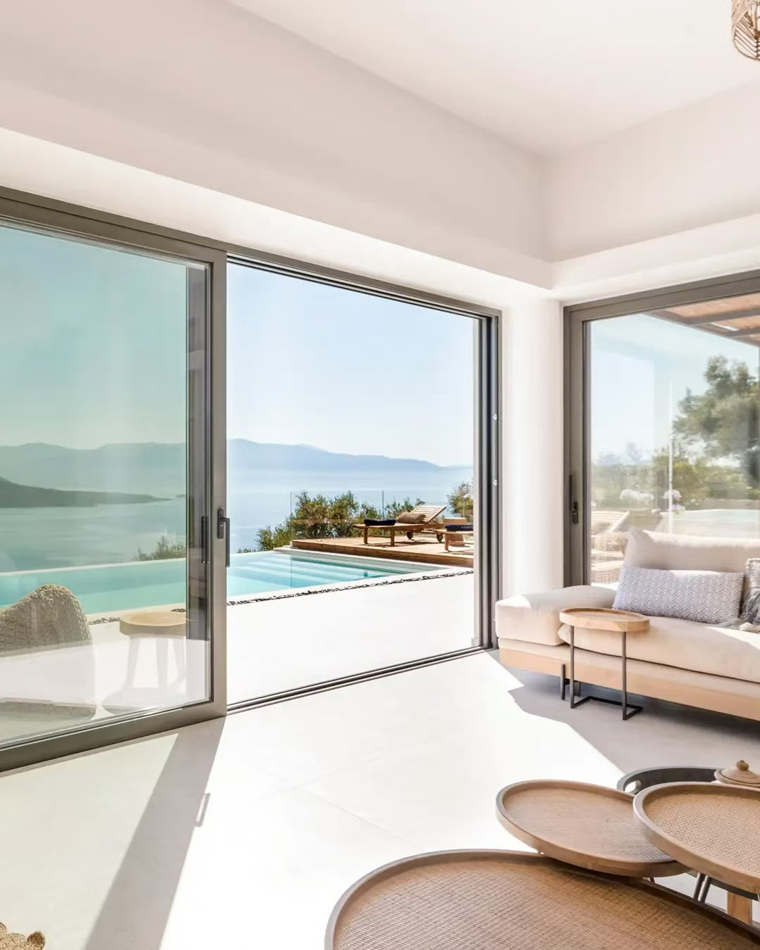 <span style="font-size:18px;"><strong><span style="font-family:Times;">Product Introduction</span></strong></span> <link href="https://fonts.googleapis.com/css?family=Lexend Deca" rel="stylesheet" type="text/css" />